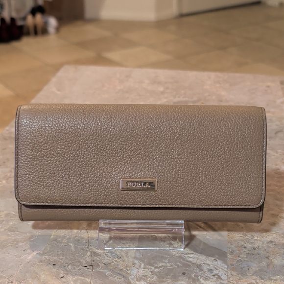 Furla Handbags - NWOT Furla Tan Leather Women's Wallet